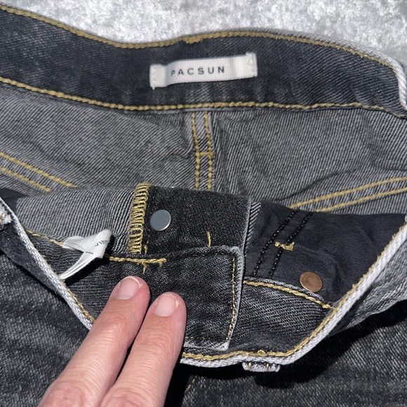 PacSun Vintage Highrise denim shorts - Picture 4 of 5